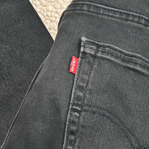 502 Levi jeans - Picture 9 of 9